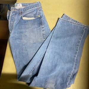 Levis 501 button fly jeans size 33W x 36L